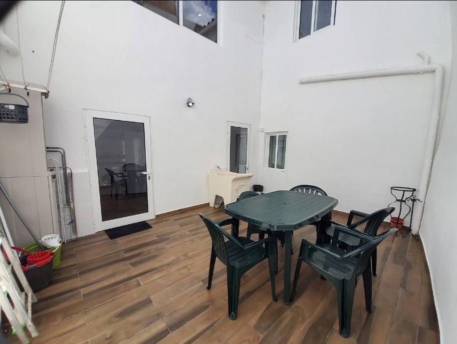 Blife Faro City Life Private Rooms Екстериор снимка